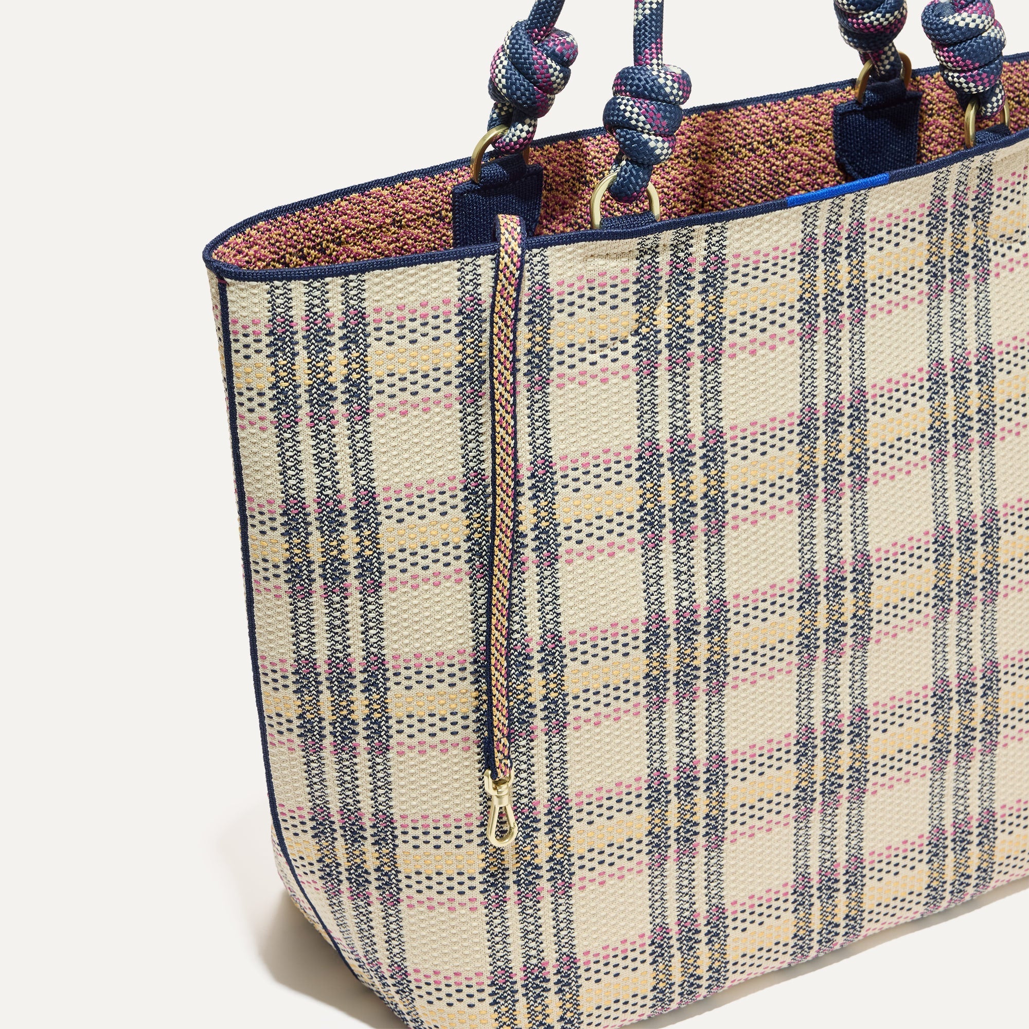 The Lightweight Tote - Spring Plaid
