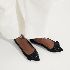 The ReVelvet™ Emblem Point II - ReVelvet™ Black