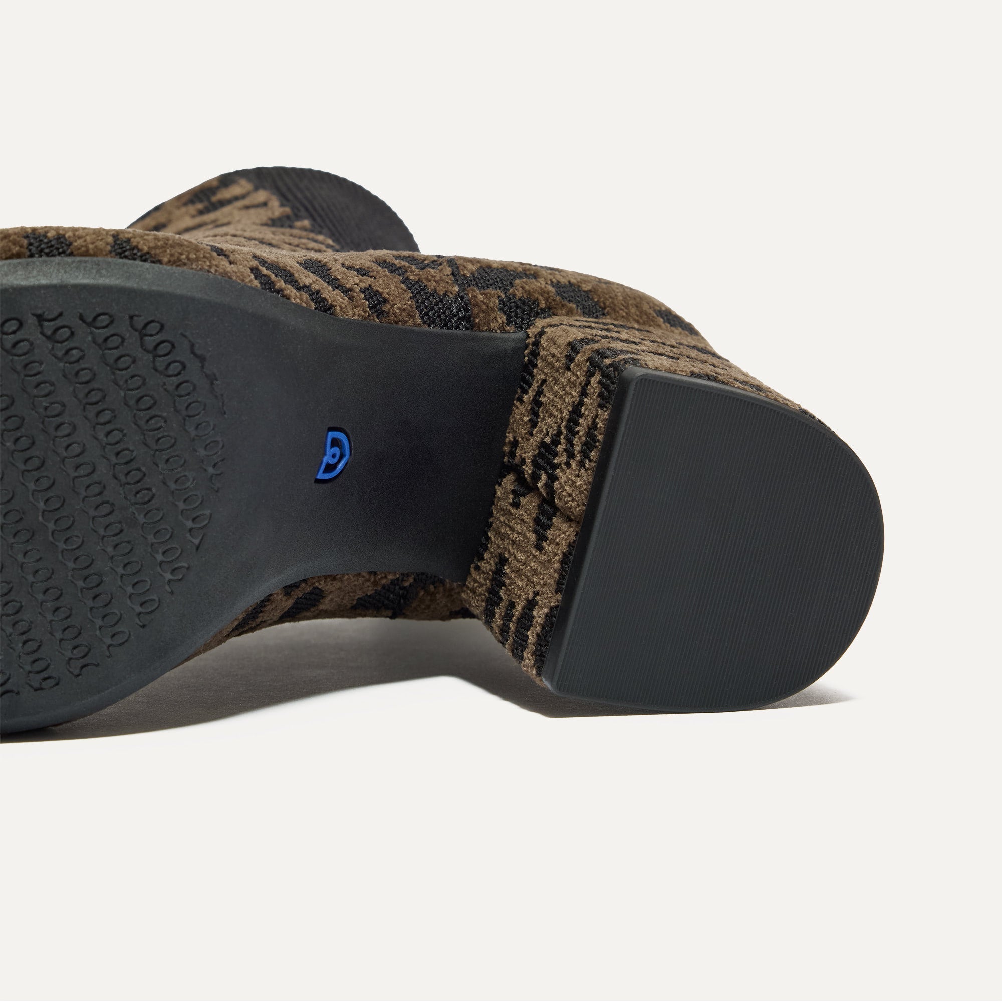 The ReVelvet™ High Classic Boot - ReVelvet™ Cheetah